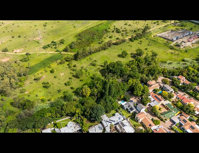 9,575M² VACANT LAND FOR SALE IN LONEHILL